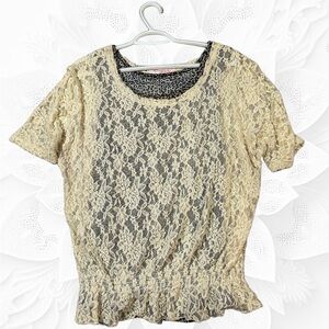 Adorable 2 Layer Lace Shirt & Leopard Print Tank Top Set.
